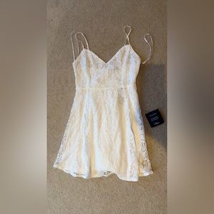 Lulus mini short white dress
